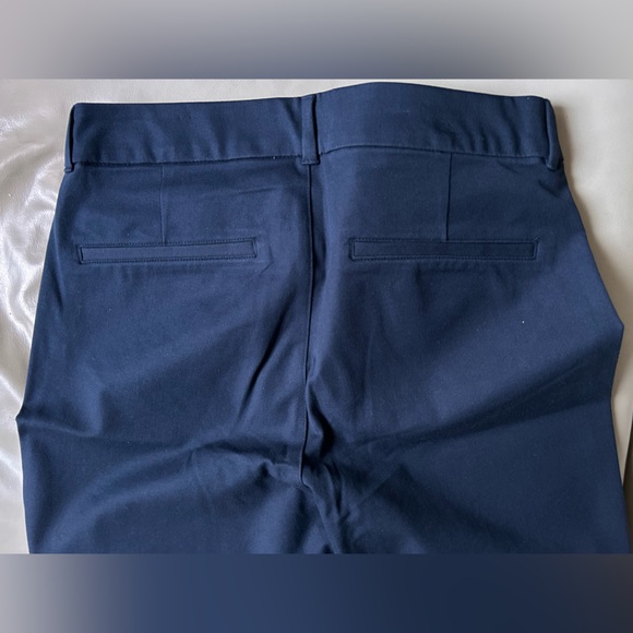 Old Navy High rise pixie flare pants - Picture 7 of 9